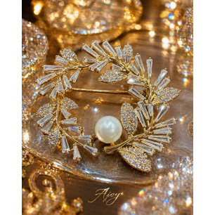 Broșă Crystal Crown